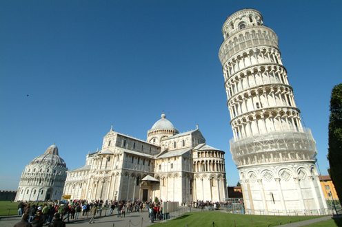der schiefe Turm von Pisa und die Piazza dei Miracoli